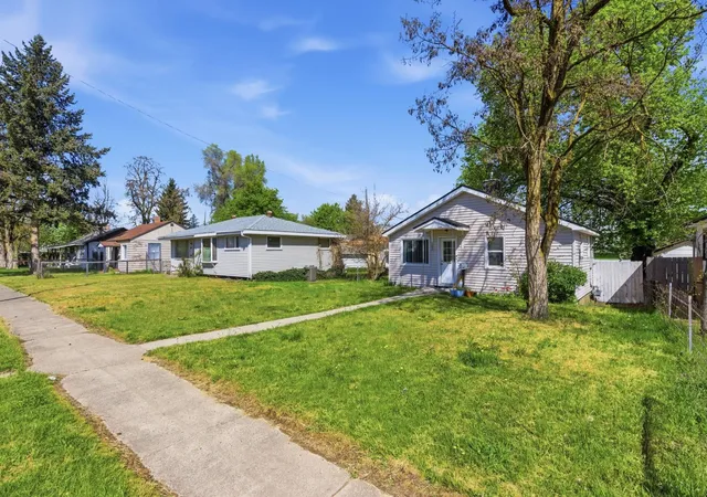 1st image of 403 E Sanson Ave, Spokane, WA 99207 | MLS# 202616605