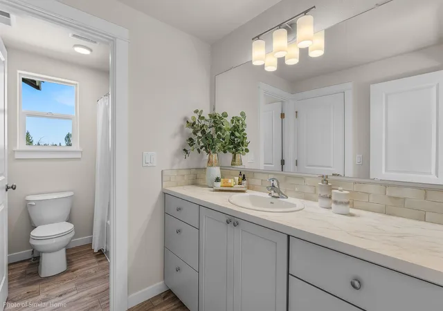 12th image of 302 N Viewmont Ct, Greenacres, WA 99016 | MLS# 202616636