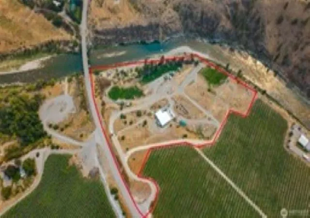 3rd image of 385 Hwy 153, Pateros, WA 98846 | MLS# 202616713