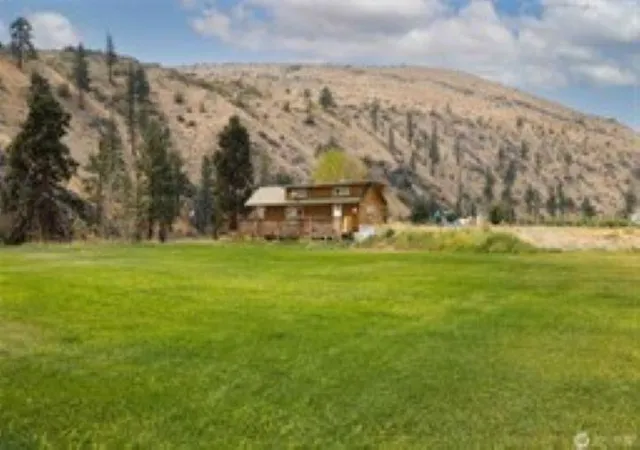 5th image of 385 Hwy 153, Pateros, WA 98846 | MLS# 202616713