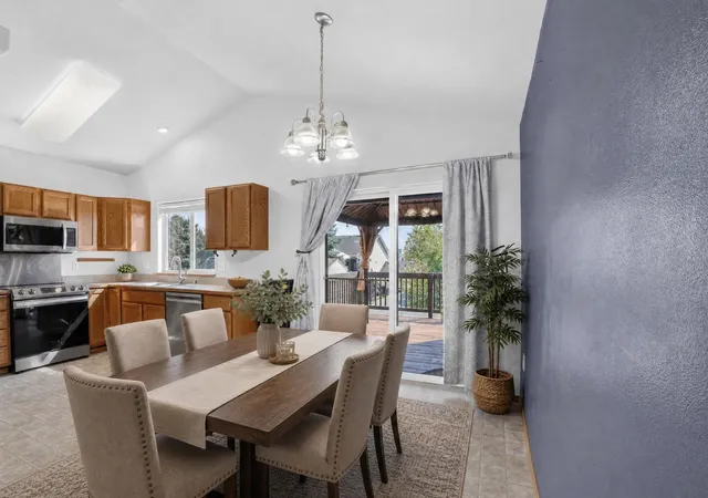 image of 9008 N Oak St, Spokane, WA 99208 | MLS# 202616747