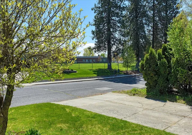Homes for sale in Spokane, WA | 8515 N Antietam Dr, Spokane, WA 99208 | MLS# 202616761