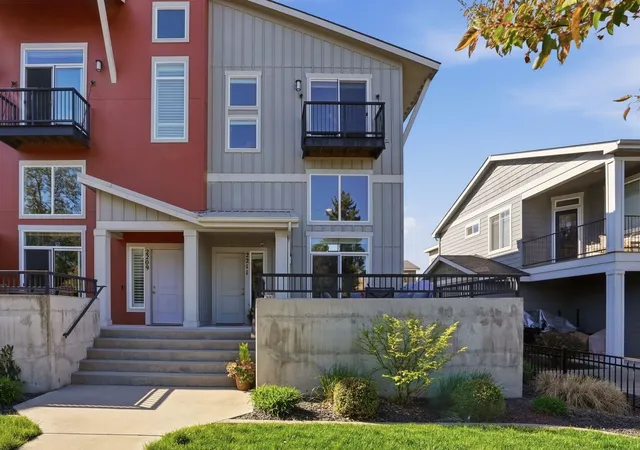 Homes for sale in Spokane, WA | 2211 W Bridge Ave, Spokane, WA 99201 | MLS# 202616786