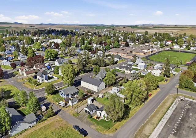 Homes for sale in Davenport, WA | 820 Jefferson St, Davenport, WA 99122 | MLS# 202616828