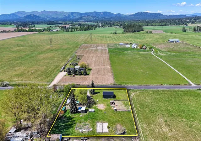 1st image of 37122 N Spotted Rd, Deer Park, WA 99006 | MLS# 202616830