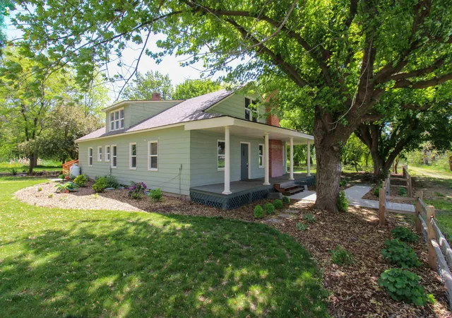 2nd image of 122 Heron Hollow Rd, Prescott, WA 99348 | MLS# 202616872