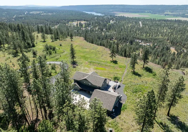 2nd image of 6560 Pine Ridge Wy, Nine Mile Falls, WA 99026 | MLS# 202616879