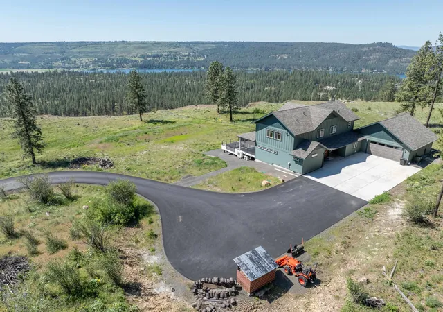 3rd image of 6560 Pine Ridge Wy, Nine Mile Falls, WA 99026 | MLS# 202616879