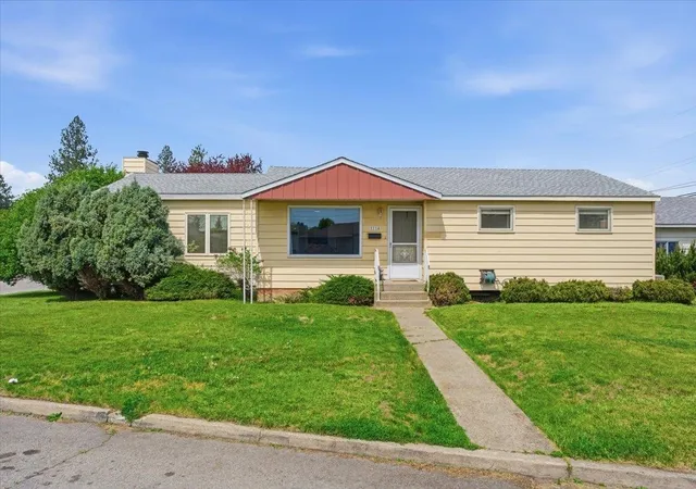 Photo 1 of Single family home for sale at 1114 W Rosewood Pl, Spokane, WA 99208 | MLS# 202616977 | Listing updated on 2026-08-27