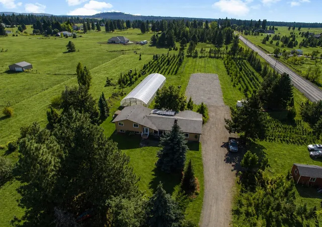 Photo 2 of Sale Pending at 1415 W Viewmont Rd, Spokane, WA 99224 | MLS# 202616978 | Listing updated on 2026-08-31
