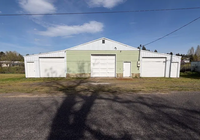 Homes for sale in Rockford, WA | 107 S River St, Rockford, WA 99030 | MLS# 202616996