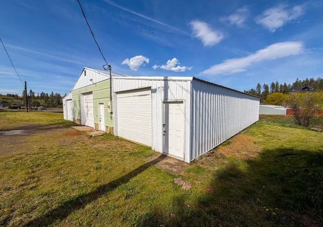 Homes for sale in Rockford, WA | 107 S River St, Rockford, WA 99030 | MLS# 202616996