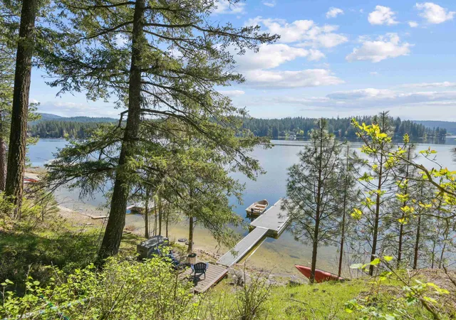 Photo 4 of Sale Pending at 13214 N Peninsula Dr, Newman Lake, WA 99025 | MLS# 202617014 | Listing updated on 2026-09-12