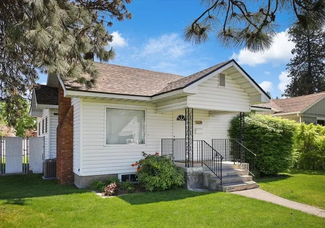 Homes for sale in Spokane, WA | 5028 N Walnut St, Spokane, WA 99205 | MLS# 202617051