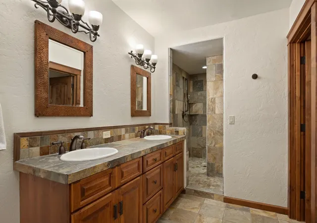Photo 50 of Mansion for sale at 11905 S Fairway Ridge Ln, Spokane, WA 99224 | MLS# 202617090 | Listing updated on 2026-05-15