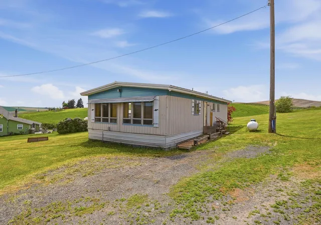 Photo 3 of Sale Pending at 36602 S Forsythe Ave, Rosalia, WA 99170 | MLS# 202617103 | Listing updated on 2026-06-05