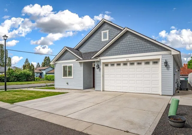 Homes for sale in Spokane Valley, WA | 403 N Calvin Ln, Spokane Valley, WA 99216 | MLS# 202617130