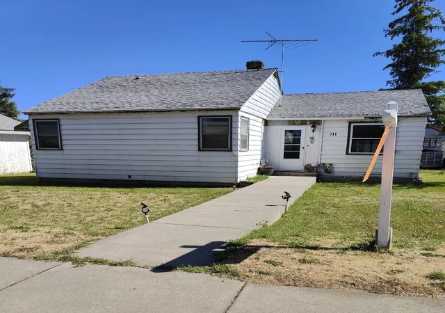 Single family home for sale at 711 Washington St, Davenport, WA 99122 | MLS# 202617146