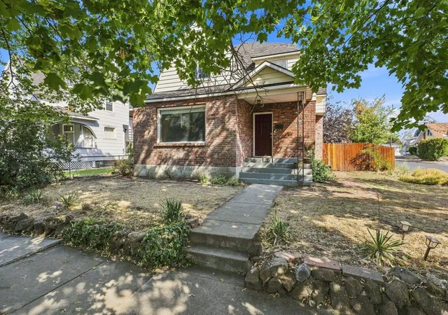 Photo 1 of Single family home for sale at 947 E Ermina Ave, Spokane, WA 99207 | MLS# 202617159 | Listing updated on 2026-09-19
