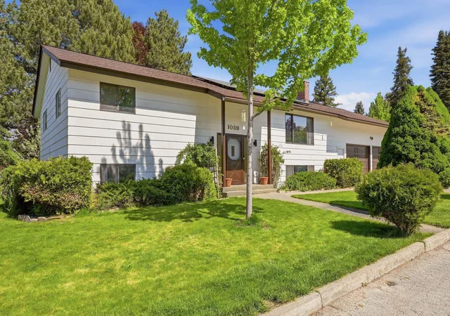 Photo 3 of Sale Pending at 1039 SE Olympic Way, Colville, WA 99114 | MLS# 202617190 | Listing updated on 2026-09-18