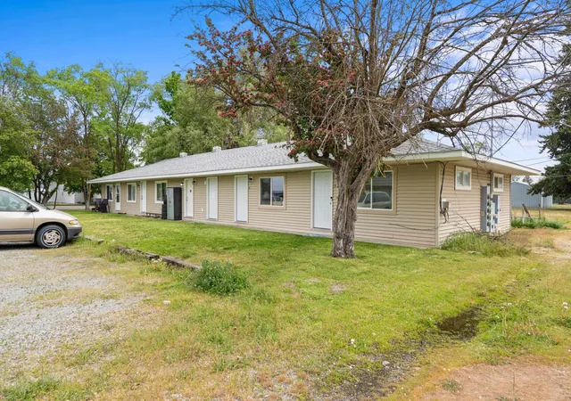 Multi family home for sale at 205 S Elizabeth Rd, Spokane Valley, WA 99212 | MLS# 202617225