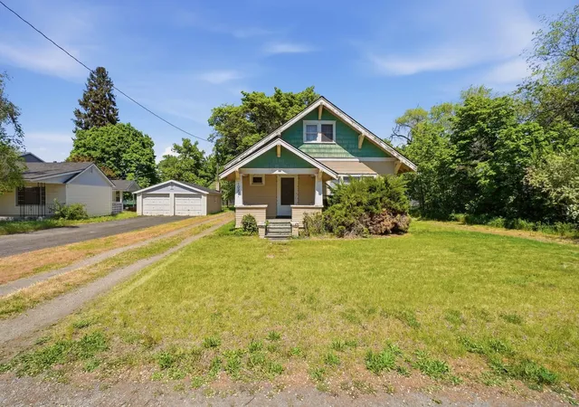 Photo 2 of Single family home for sale at 10201 E 4th Avenue, Spokane Valley, WA 99206 | MLS# 202617296 | Listing updated on 2026-08-09