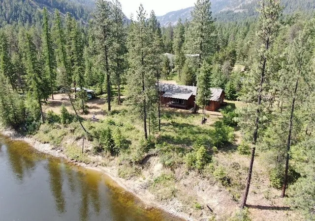 Photo 3 of Single family home for sale at 36 1st Thought Loop, Laurier, WA 99146 | MLS# 202617297 | Listing updated on 2026-05-20