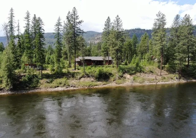Photo 4 of Single family home for sale at 36 1st Thought Loop, Laurier, WA 99146 | MLS# 202617297 | Listing updated on 2026-05-20