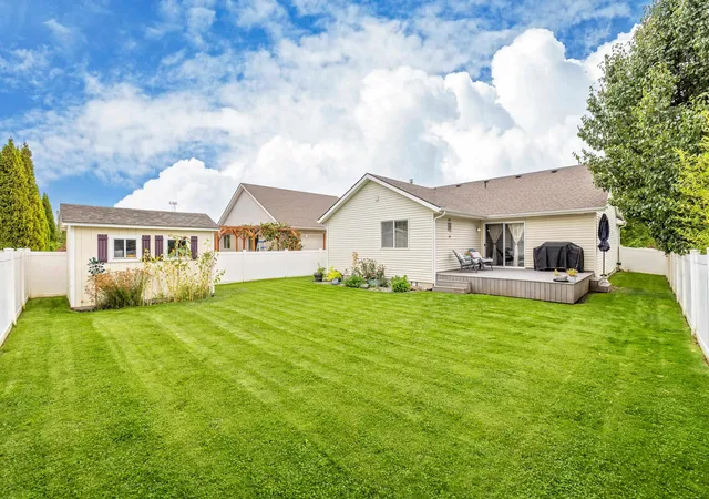 Photo 3 of Single family home for sale at 1720 W Briar Ln, Spokane, WA 99208 | MLS# 202617318 | Listing updated on 2026-10-03