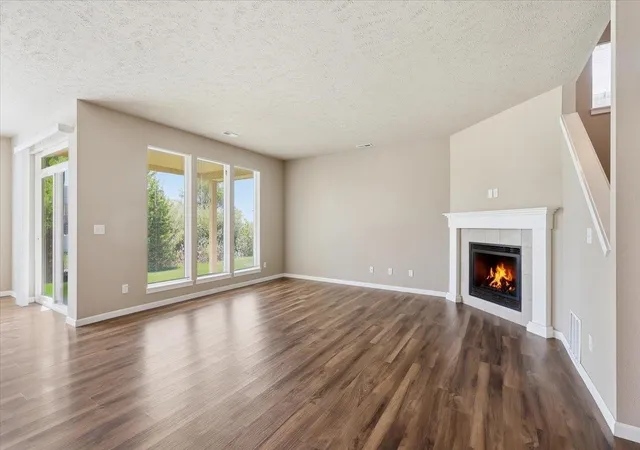 Photo 3 of Sale Pending at 8412 N Summerhill Ln, Spokane, WA 99208 | MLS# 202617438 | Listing updated on 2026-08-27