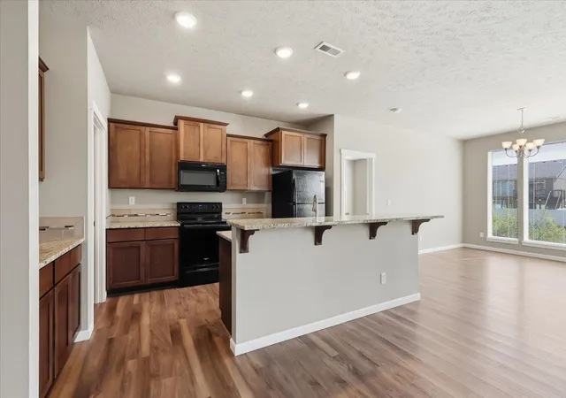 Photo 3 of Sale Pending at 8412 N Summerhill Ln, Spokane, WA 99208 | MLS# 202617438 | Listing updated on 2026-08-27