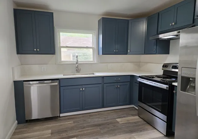 Photo 3 of Single family home for sale at 811 E 38th Avenue, Spokane, WA 99203 | MLS# 202617453 | Listing updated on 2026-08-10
