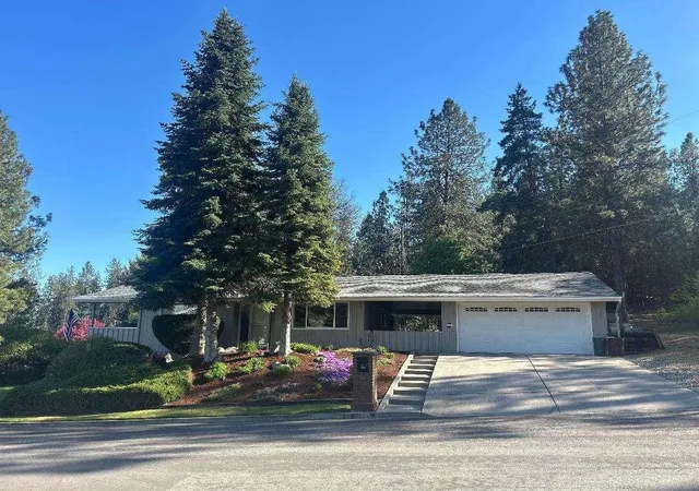 Photo 1 of Sale Pending at 10505 N Juanita Rd, Spokane, WA 99218 | MLS# 202617512 | Listing updated on 2026-09-13