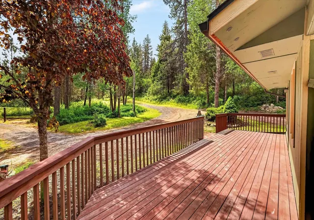 Homes for sale in Chattaroy, WA | 23311 N Crescent Rd, Chattaroy, WA 99003 | MLS# 202617523