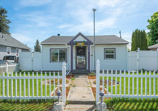 Homes for sale in Spokane, WA | 314 E Heroy Ave Ave, Spokane, WA 99207 | MLS# 202617551