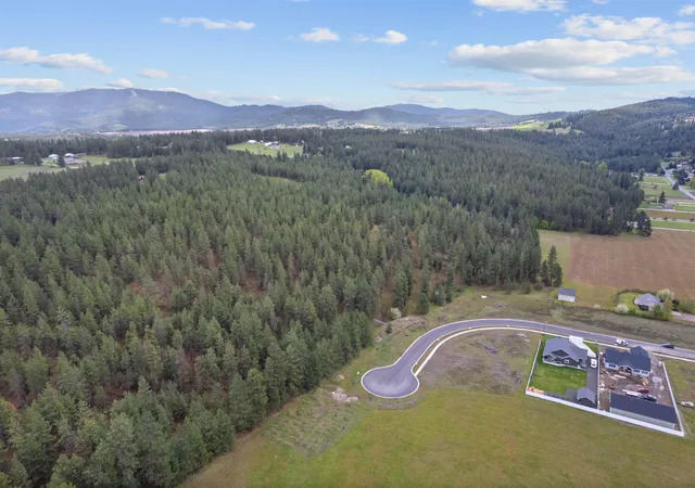 2nd image of 15628 E 33rd Ct, Veradale, WA 99037 | MLS# 202617602