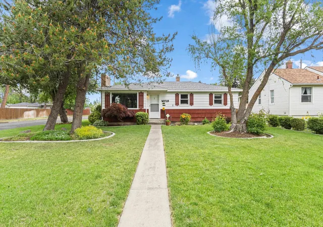 1st image of 3728 W Rockwell Ave, Spokane, WA 99205 | MLS# 202617619