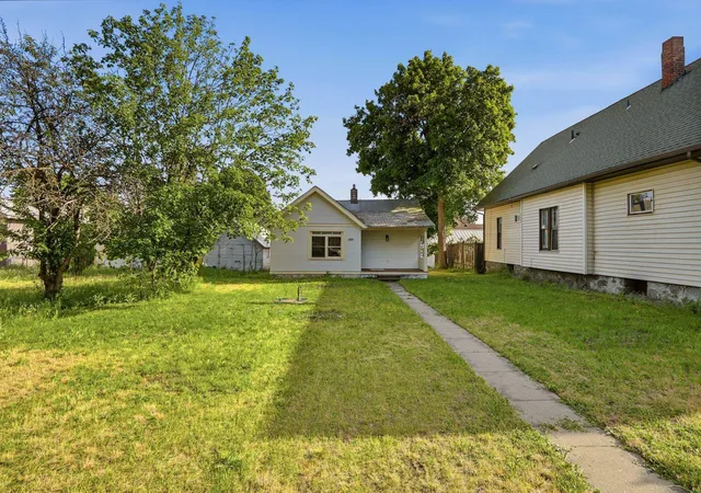 Homes for sale in Spokane, WA | 1133 W Gordon Ave, Spokane, WA 99205 | MLS# 202617674