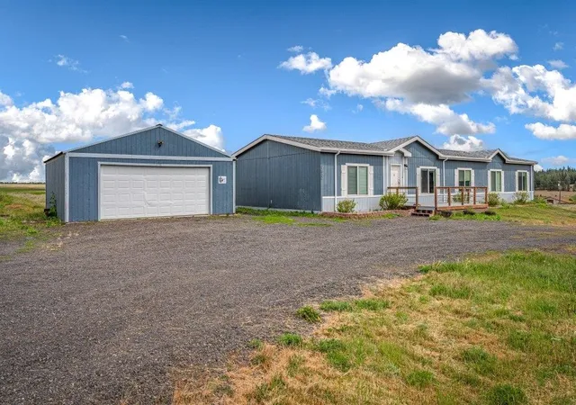 Homes for sale in Medical Lake, WA | 22922 W Mcfarlane Rd, Medical Lake, WA 99022 | MLS# 202617690