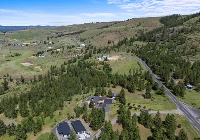 Homes for sale in Davenport, WA | 30485 River Bend Ln E, Davenport, WA 99122 | MLS# 202617692
