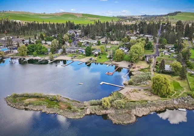 Photo 3 of Single family home for sale at 10918 S Pinecroft Rd, Medical Lake, WA 99022 | MLS# 202617706 | Listing updated on 2026-08-20