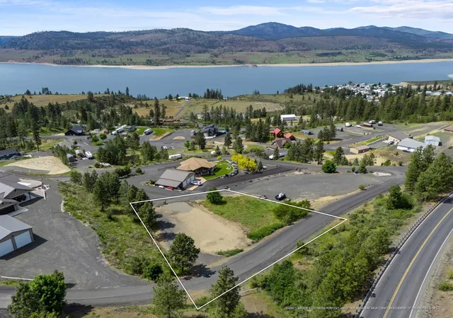 Homes for sale in Seven Bays, WA | 39677 Vantage Pt N, Seven Bays, WA 99122 | MLS# 202617766