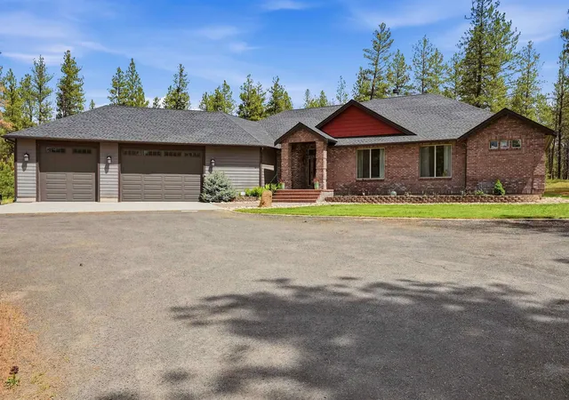 Photo 3 of Single family home for sale at 11311 S Gardner Rd, Cheney, WA 99004 | MLS# 202617853 | Listing updated on 2026-08-26