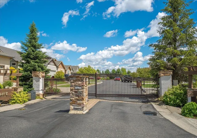 36th image of 2315 W Chadwick Ln, Spokane, WA 99208 | MLS# 202617876