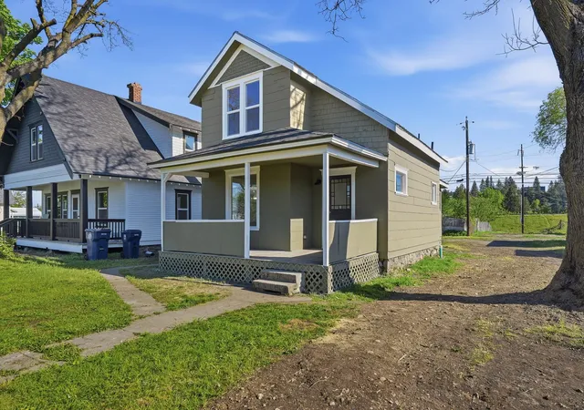 2nd image of 1418 E Pacific Ave, Spokane, WA 99202 | MLS# 202617936