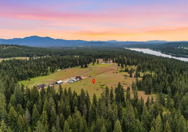 Homes for sale in Elk, WA | 682 Henry Rd, Elk, WA 99009 | MLS# 202617960