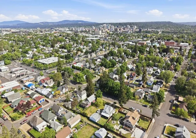 43rd image of 1816&1814 Indiana Ave, Spokane, WA 99205 | MLS# 202617972