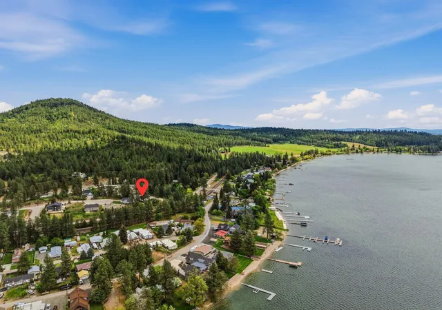 Photo 3 of Single family home for sale at 40083 Lake Ter Ct, Loon Lake, WA 99148 | MLS# 202617983 | Listing updated on 2026-07-27