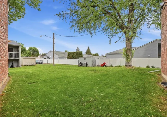Homes for sale in Spokane Valley, WA | 310 N Raymond Rd, Spokane Valley, WA 99206 | Houzeo