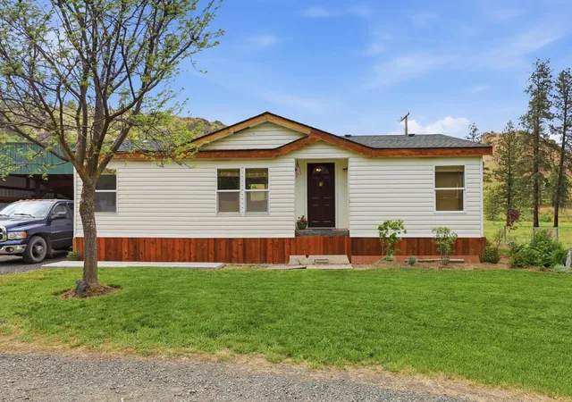 Homes for sale in Davenport, WA | 36499 N Teel Hill Rd, Davenport, WA 99122 | MLS# 202618034